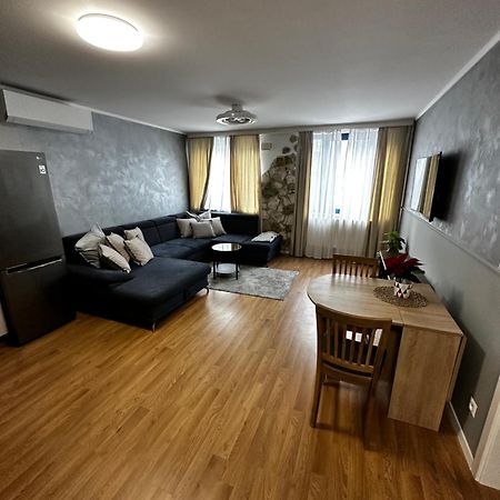 Next To The Presidential Palace Apartment Bratislava Ngoại thất bức ảnh